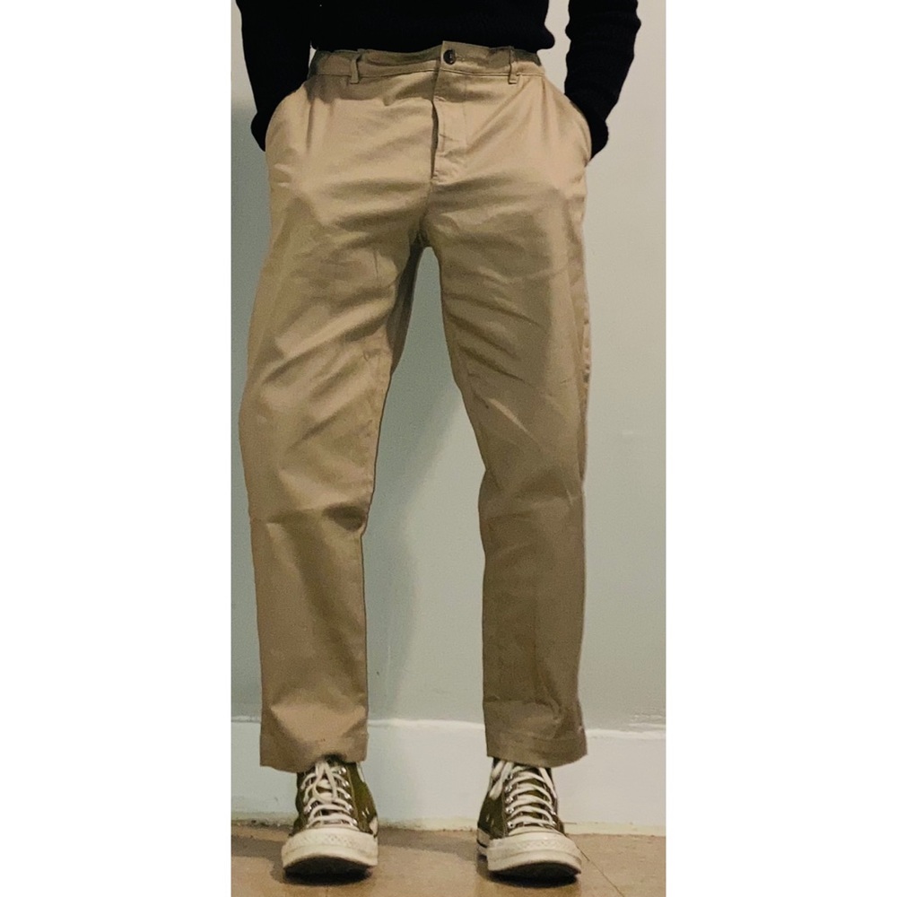 Zara Cotton Twill cropped trousers.